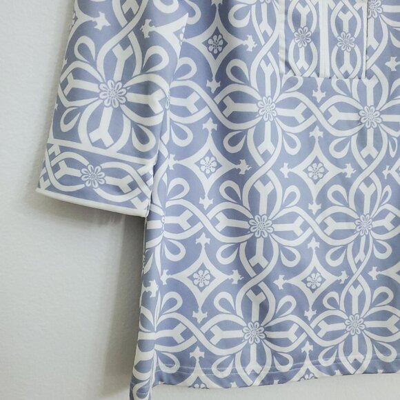 Gretchen Scott Split Neck 3/4 Sleeve Blouse in Piazza Pale Blue Size Medium - Picture 3 of 10
